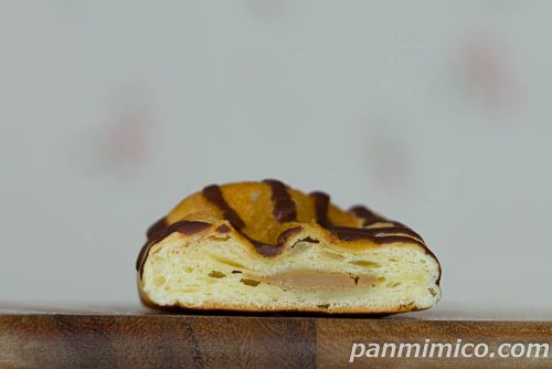 京都ミルクコーヒーサンミー【YKベーキングカンパニー】断面の写真