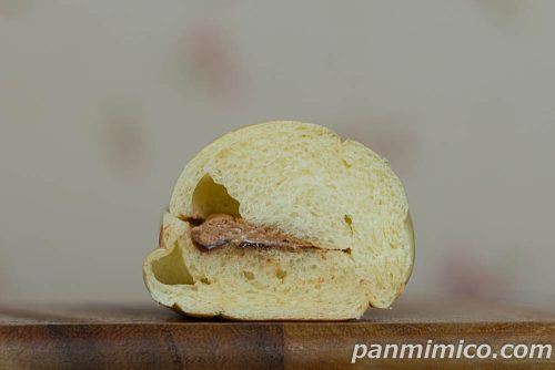 【フジパン新作】白いコッペ断面の写真
