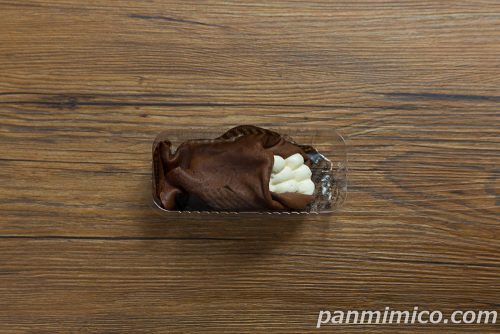 Uchi Café×シーキューブ　くちどけティラミスクレープ【ローソン】上から撮った写真