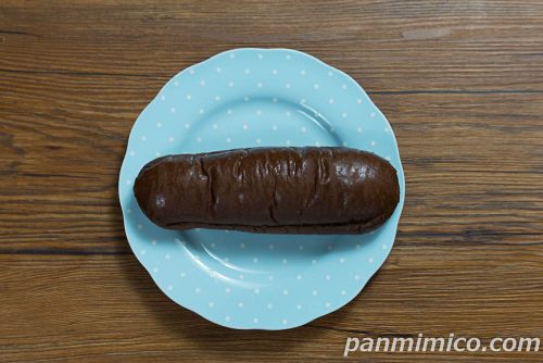 【ローソン】塩チョコクリームロール上から撮った写真