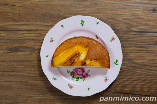 【ヤマザキ】りんごのクリームサンド上から撮った写真