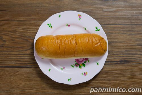 【フジパン】安納芋コッペ上から撮った写真