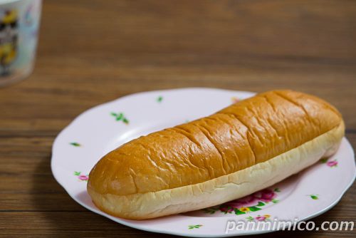 【フジパン】安納芋コッペ斜めから撮った写真