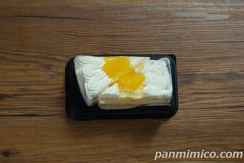 【ヤマザキ】ごろっとりんごのショートケーキ(2個入)上から撮った写真