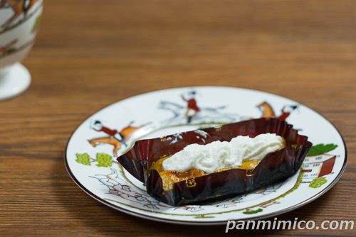 ファミリーマート「紅はるかのスイートポテト」斜めから撮った写真