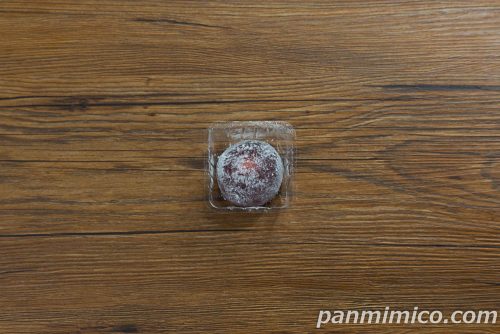 ファミリーマート「アサイーボウル大福」上から撮った写真