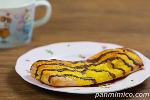 大阪おいもさんミー【YKベーキングカンパニー】斜めから撮った写真