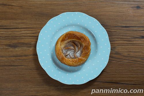 タカキベーカリーの「モンブランデニッシュ」上から撮った写真