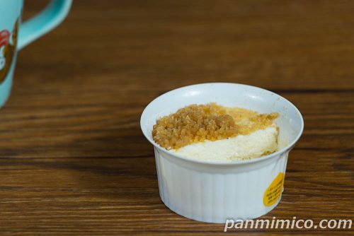 【ローソン】ほろふわ栗粉のダブルフロマージュ断面の写真