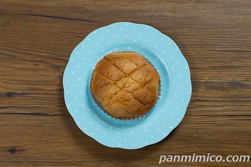 ファミマデニッシュメロンパン×クイニーアマン上から撮った写真