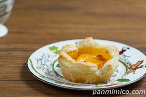 【セブンイレブン】タルト・オ・フラン斜めから撮った写真