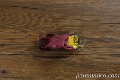 ローソン「おいものクレープ」上から撮った写真