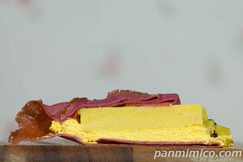 ローソン「おいものクレープ」断面の写真