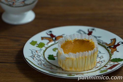 生ベイクドチーズケーキ【ローソン】斜めから撮った写真