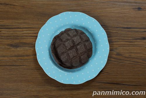 濃厚な満足感 チョコメロンパン【ヤマザキ】上から撮った写真