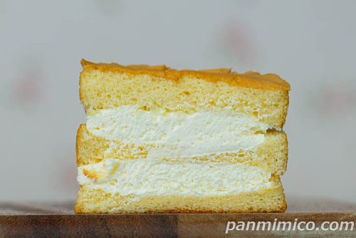 シフォンケーキサンド（ミルキー）【不二家】断面の写真