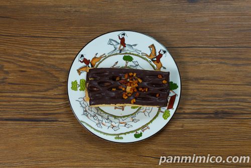 ７プレミアム　ベイクドショコラパイ【セブンイレブン】上から撮った写真