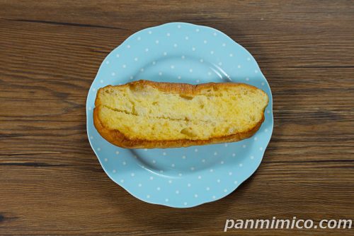 生フランスフレンチトースト（はちみつ）【ファミリーマート】上から撮った写真