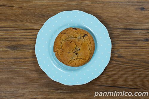 セブンお店で焼いたチョコクッキー上から撮った写真