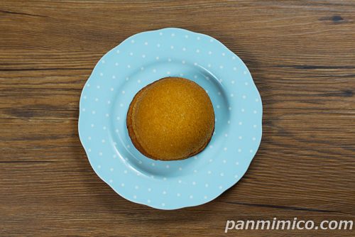 BE:FIRST　ふわふわボンブケーキ キャラメル味【ファミリーマート】上から撮った写真