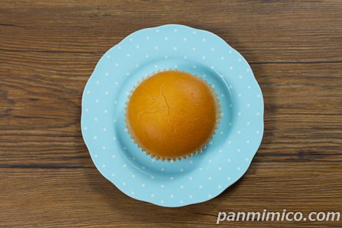 満たされブール　カスタード【YKベーキングカンパニー】上から撮った写真