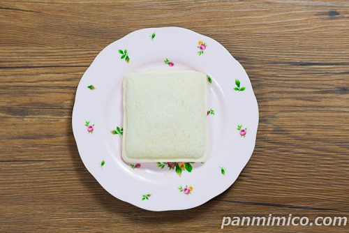 贅沢いちごのランチパック（やみつきザクザク食感）【ヤマザキ】上から撮った写真