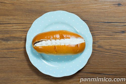 魅惑のホイップロール（つぶあん）【ヤマザキ】上から撮った写真