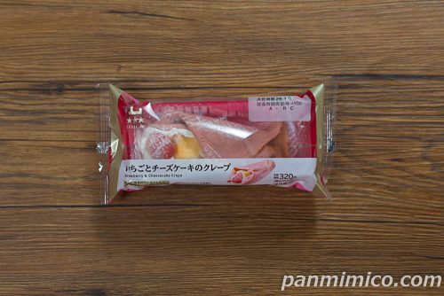 ローソンの新作「Uchi Café いちごとチーズケーキのクレープ」パッケージの写真