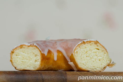 セブン新作「ほおばりんぐドーナツ」断面の写真