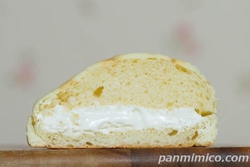 フジパン「沼るメロンパン」断面の写真