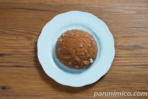 Pasco「ギルティホイップメロンパン」上から撮った写真