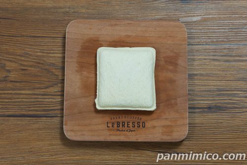 ヤマザキ「贅沢ランチパック（まるでモンブランタルト）」上から撮った写真