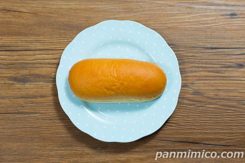 ファミマ新作「生コッペパン(つぶあん&マーガリン)」上から撮った写真