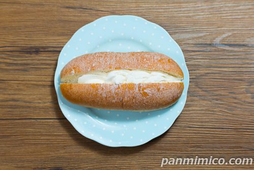 セブン「揚げパンホイップシュガー」上から撮った写真
