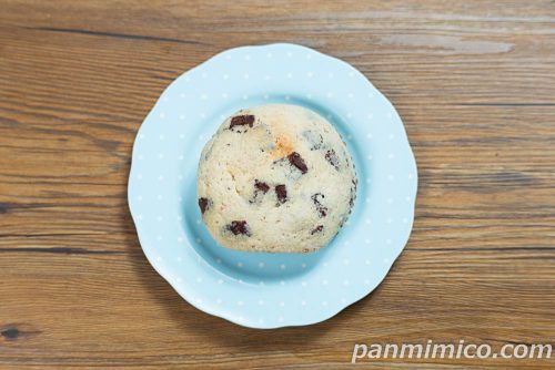 ローソンの新作「ゴロチョコ！メロンパン」上から撮った写真