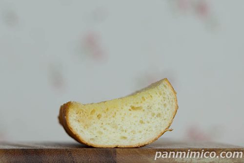シュガートースト ハッピーターン味【ローソン】断面の写真