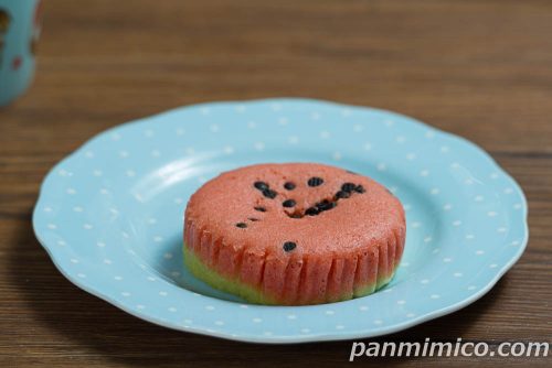 スイカバーがスフレケーキになっちゃった!?【Pasco】斜めから撮った写真