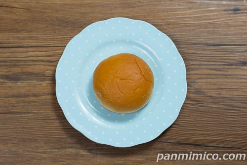生しおあんぱん ほいっぷ【フジパン】上から撮った写真