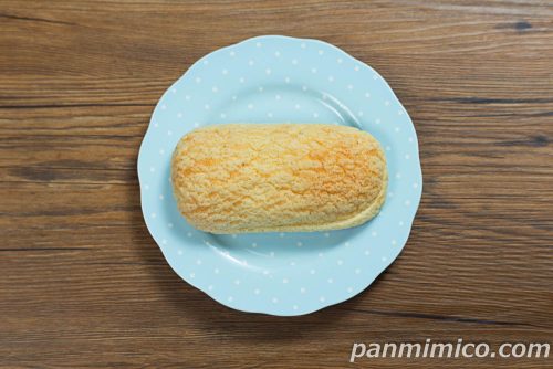 セブン「塩バニラクリームのメロンパン」上から撮った写真