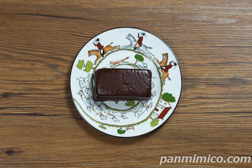ヤマザキ「DARS 濃厚ショコラフィナンシェサンド」上から撮った写真