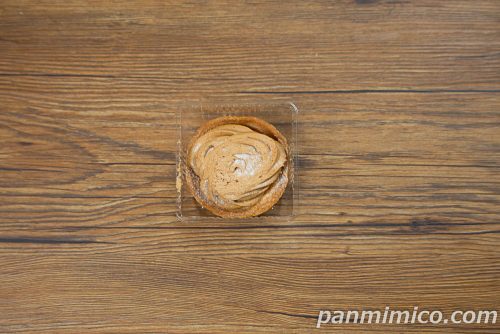 ローソン「ごろっと栗のモンブランタルト」上から撮った写真