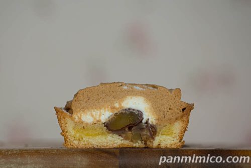 ローソン「ごろっと栗のモンブランタルト」断面の写真